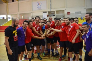 Hentbol İzmir Cup'ta şampiyon Nilüfer Belediyespor